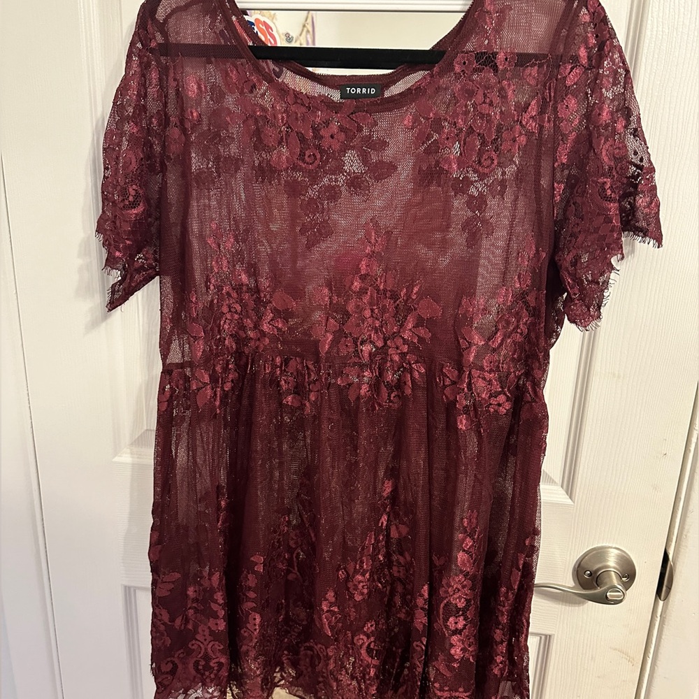 Torrid size 2 burgundy lace top